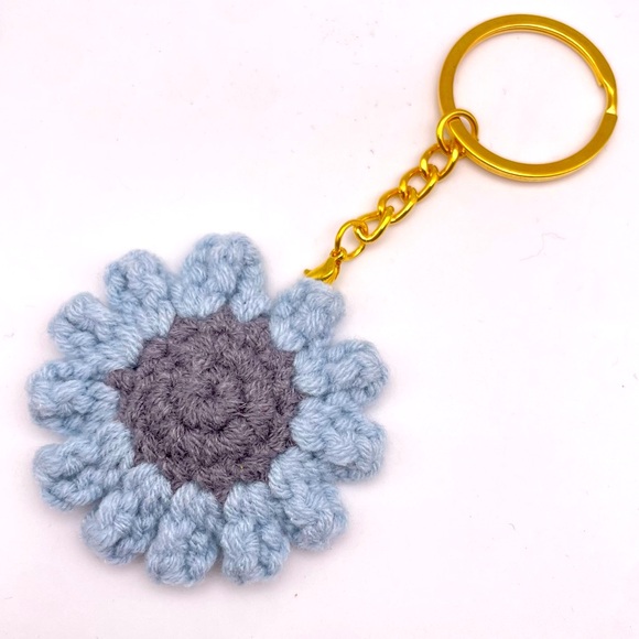 HANDMADE | Crochet Daisy | Bag Charm | Keychain | Dusty Blue (Brand New!) 💙 - Picture 2 of 5